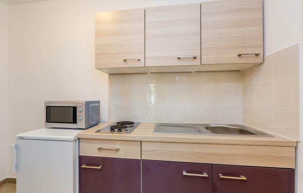 Vila Casia Dobrinj Luaran gambar